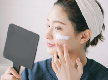 Bí kíp làm đẹp da mặt cho người bận rộn mỗi khi đi làm về