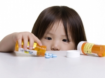 Sử dụng kháng sinh cho trẻ đúng cách
